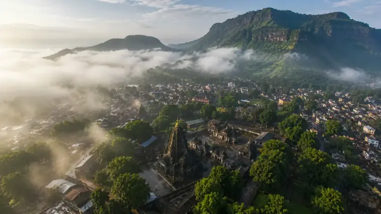 Trimbakeshwar Jyotirlinga temple taxi service Nashik